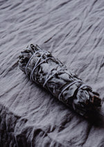 Load image into Gallery viewer, Smudging 101

